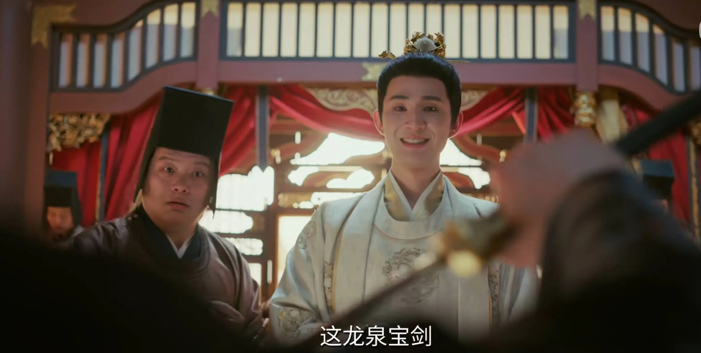 《逐玉》大结局：直到魏严掌掴齐旻护谢征，才知，他有多么爱谢征