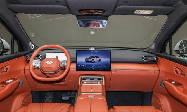 风云T9L续航2000km，媲美保时捷卡宴，后排竟还有17.3寸娱乐屏