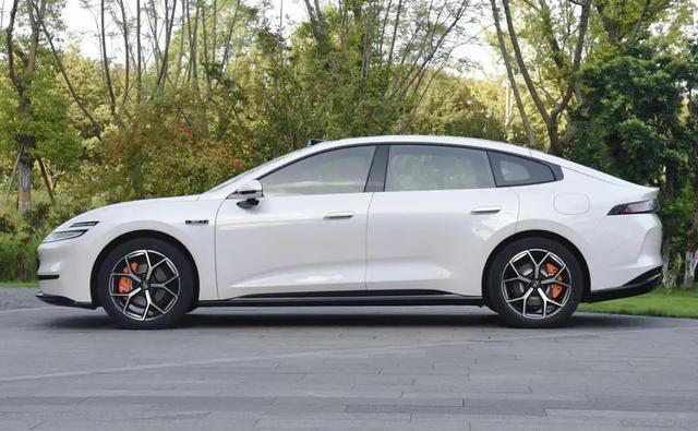 13万级配激光雷达，长安启源A06智驾越级了