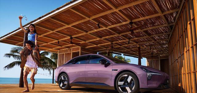 2026款小鹏MONA M03官图发布，新增罗兰紫和牛油果绿车色