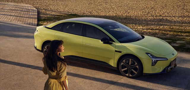 2026款小鹏MONA M03官图发布，新增罗兰紫和牛油果绿车色