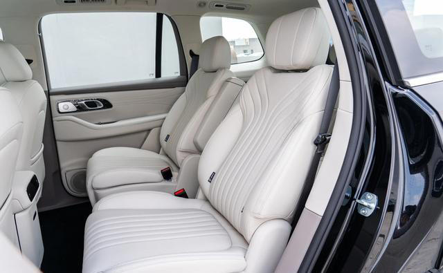 不到20万的新能源中大型SUV，银河M9和钛7谁更值？该怎么选？