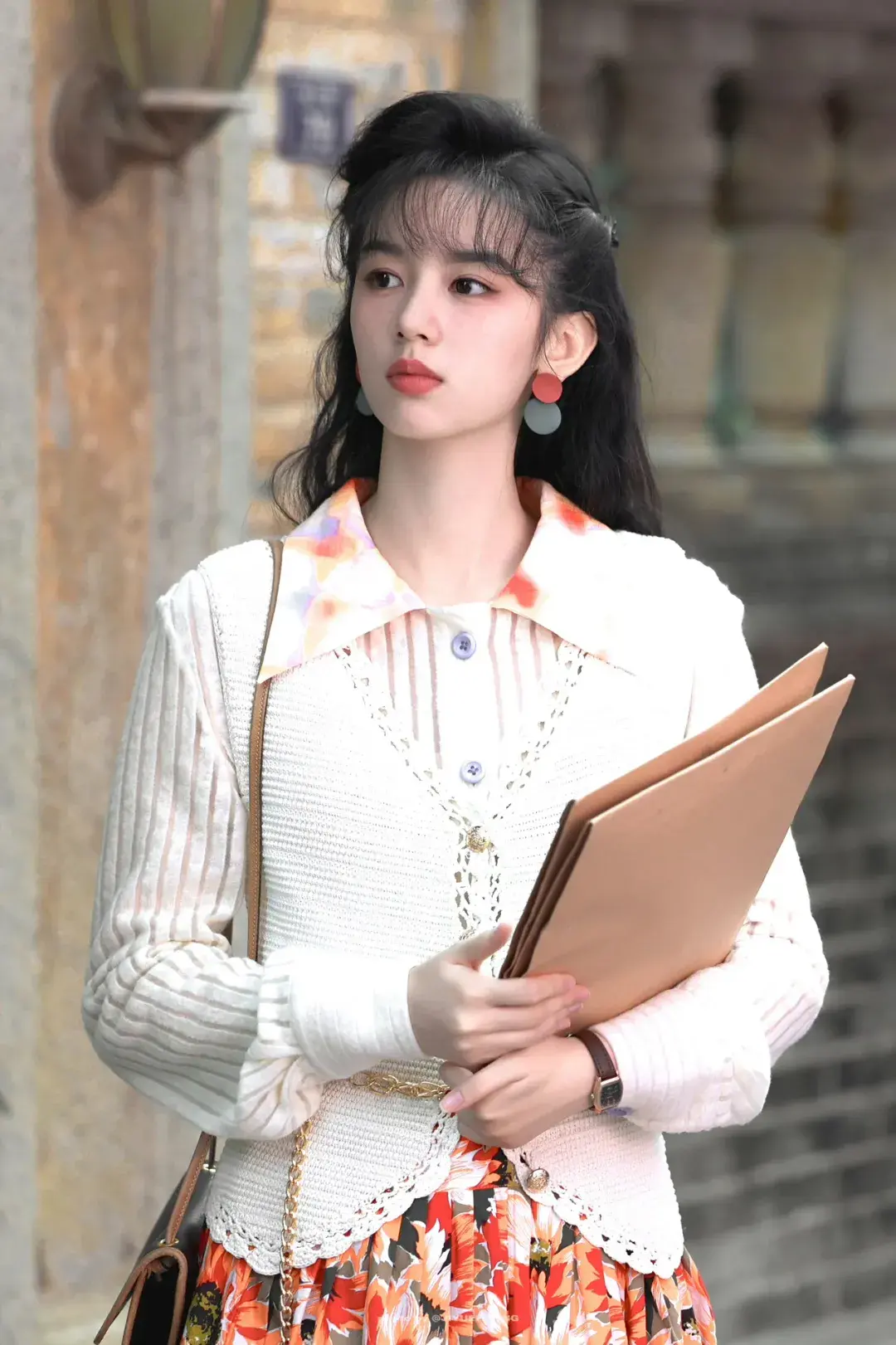 《你好1983》造型“撞脸”毛利兰爆火！网友全在喊毛利兰穿越了