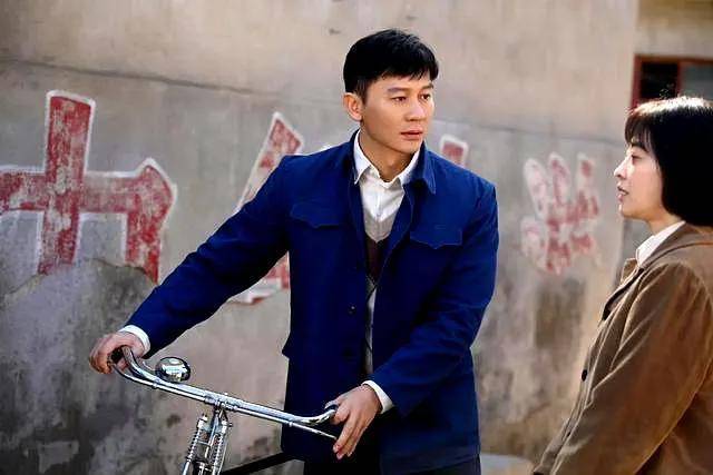  李晨46岁还赖在跑男不走，不是他不想走，是走了就真没地方去了。