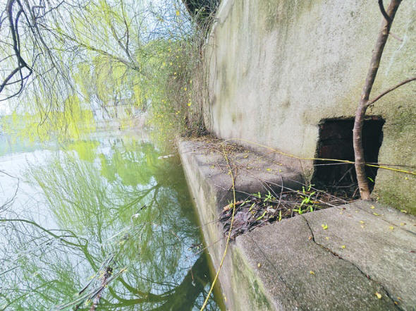 合肥巢湖边600年古村，一下雨就现奇观