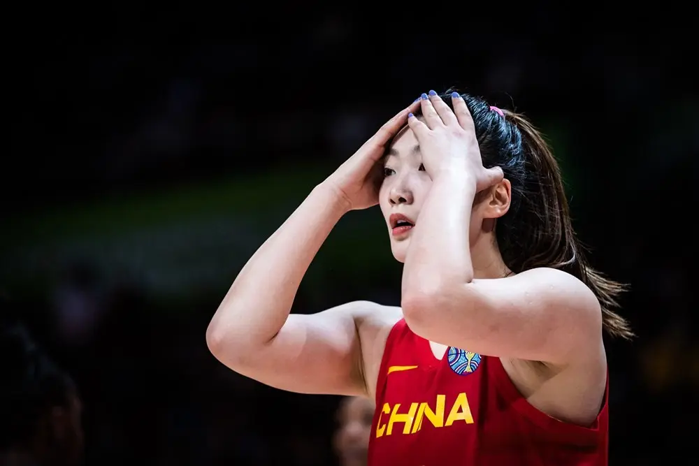 出国打球?李梦正式发声，下家3选1，有望获宫鲁鸣认可重返国家队