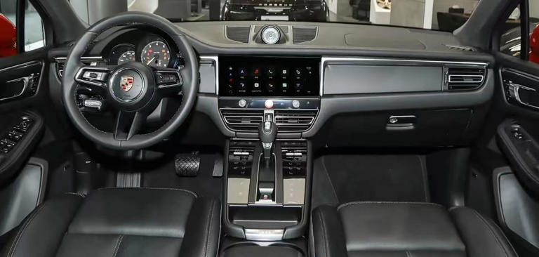 2026款保时捷Macan：燃油经典不改，入门更有质感