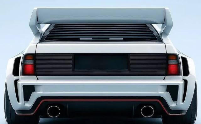 这台奥迪Quattro经典改装车，里面装着一台RS4的V8发动机