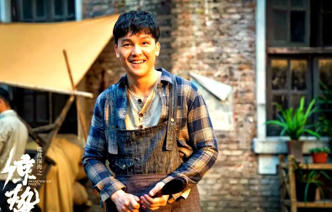 两部谍战剧凭啥封神？一部让张若昀大火，一部两大戏骨飙戏成经典