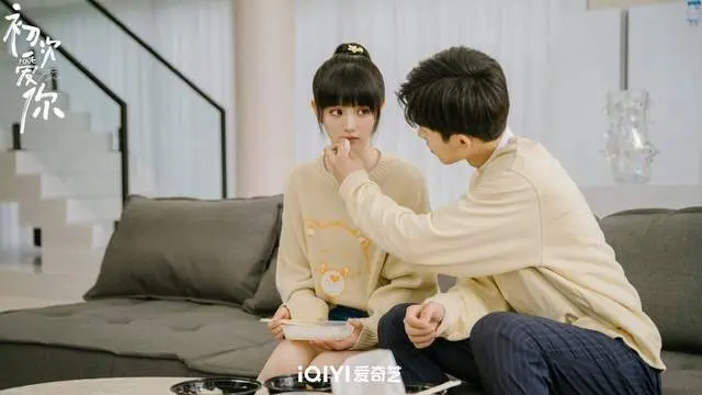 又入坑了！ 初恋脸女神田曦薇5大必看时装剧，甜妹天花板的少女感太欠追！