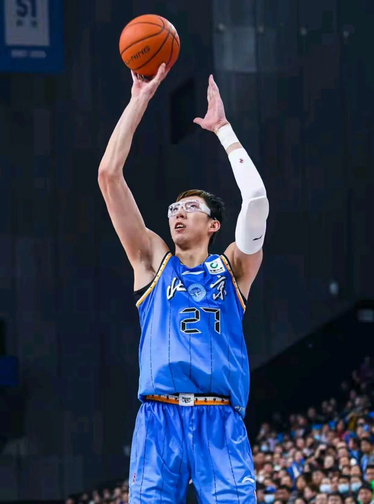 CBA常规赛北京男篮88-75击败浙江周琦12分