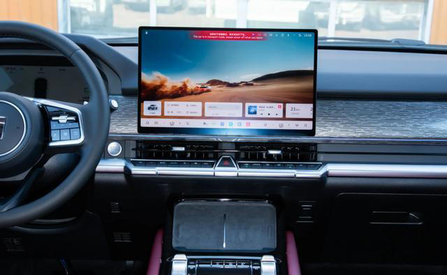 同样的动力，不同的“大脑”，坦克400 Hi4-T两版本选购指南