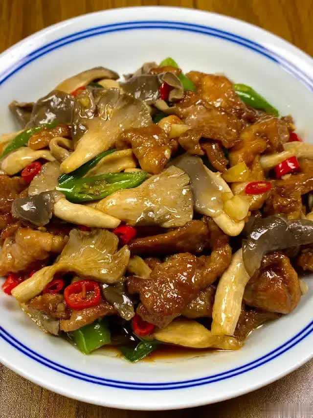 每次做这3道小炒菜家里米饭就不够吃，香而不腻口感丰富，真下饭