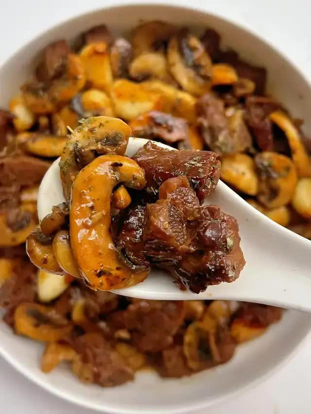每次做这3道小炒菜家里米饭就不够吃，香而不腻口感丰富，真下饭