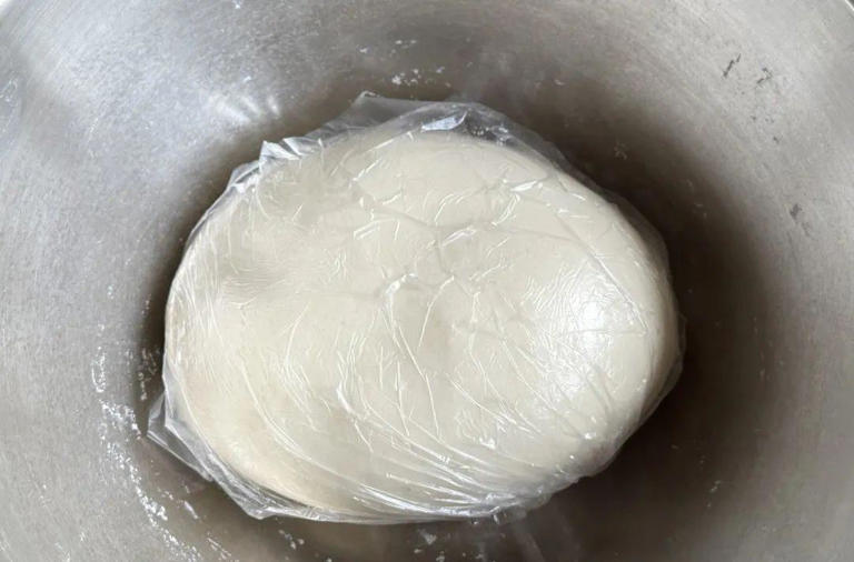 萝卜最好吃的做法！比饺子简单，比包子好吃！皮薄馅大一个就管饱