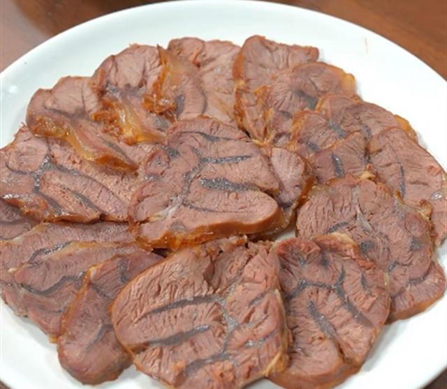 牛肉的家常做法，酱牛肉：软烂入味，一学就会的家常美食！