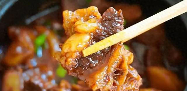 牛肉炖不烂，不是时间不够长，而是没有放它