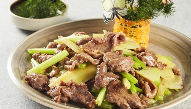 口感绝佳：掌握时间和方法，制作又嫩又滑的多用途牛肉