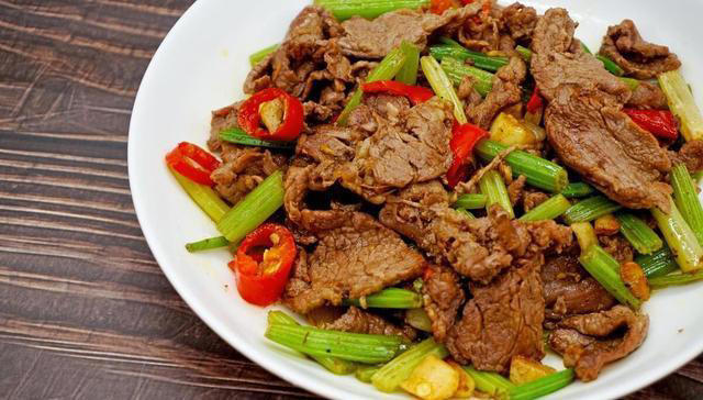 口感绝佳：掌握时间和方法，制作又嫩又滑的多用途牛肉