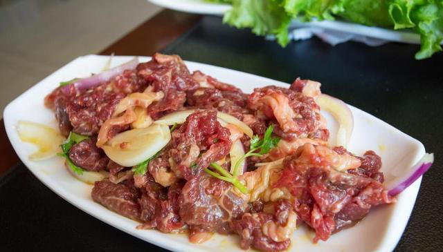 口感绝佳：掌握时间和方法，制作又嫩又滑的多用途牛肉
