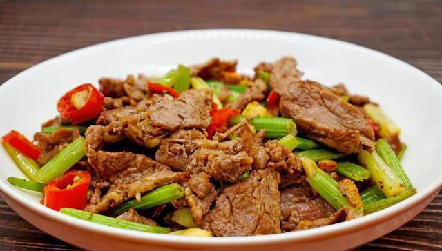 口感绝佳：掌握时间和方法，制作又嫩又滑的多用途牛肉