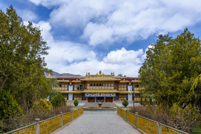 西藏必去十大景点排行榜，这才是西藏最值得去的10个景点，收好去玩！