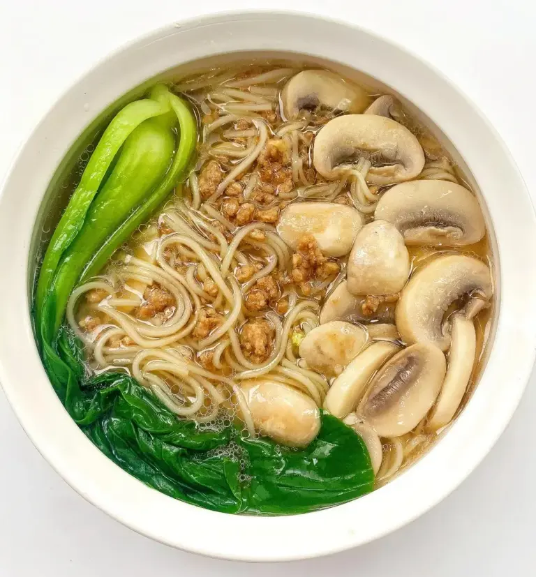 早餐来一碗热腾腾的面条，开始元气满满的一天