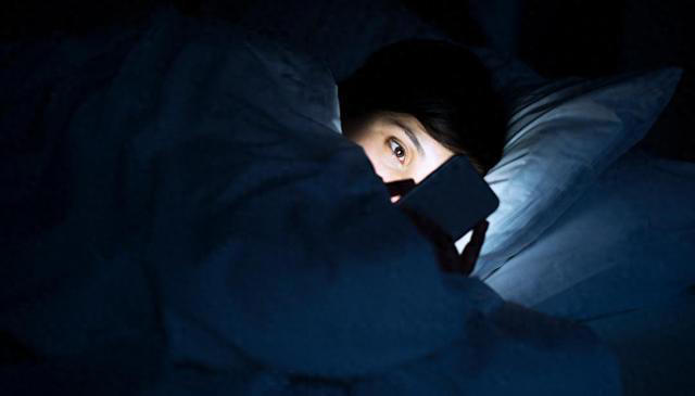 医生多次强调：加速衰老的行为，不是熬夜！而是日常频繁做4件事