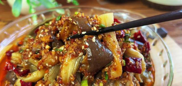 调凉菜，料汁是关键！教你“万能凉拌汁”，学会了拌啥都好吃