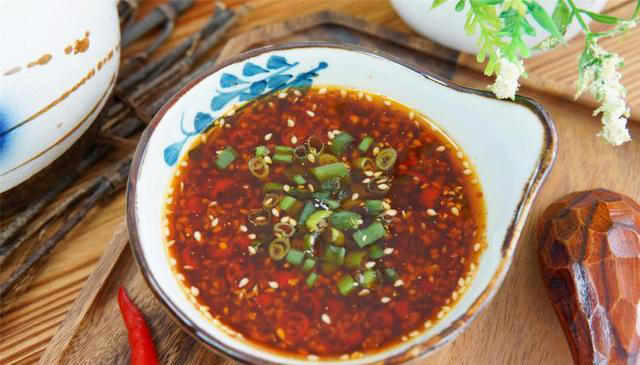 调凉菜，料汁是关键！教你“万能凉拌汁”，学会了拌啥都好吃