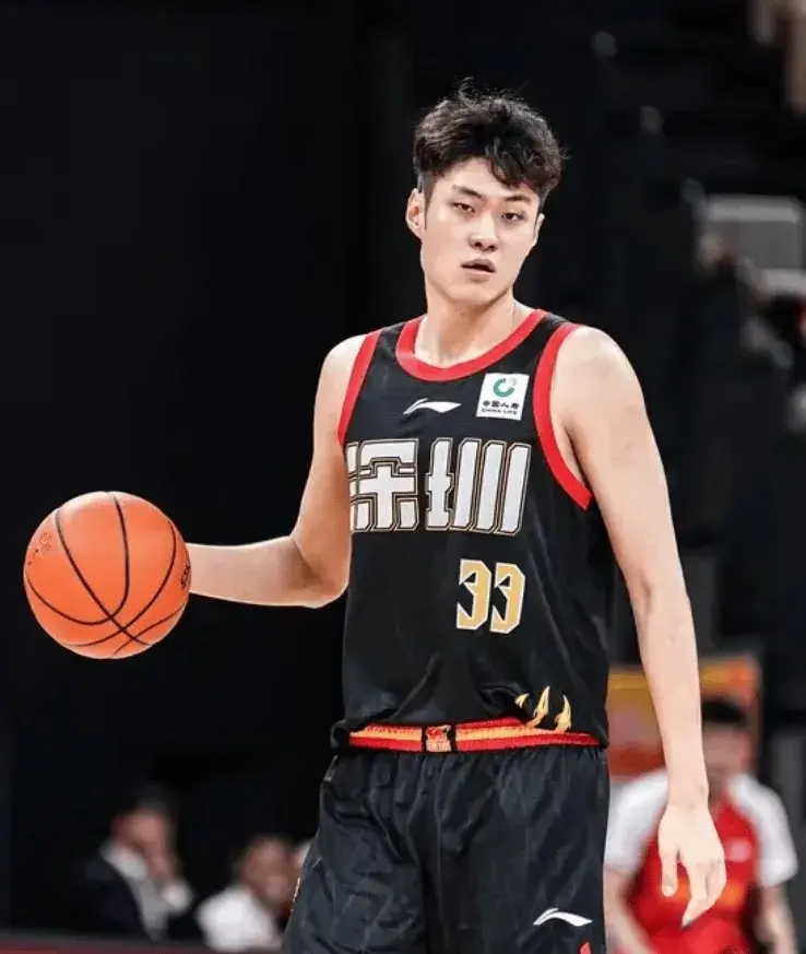 仅靠赵嘉仁与双外! 王博无脑夹击引崩盘，王浩然轰32分带队取胜!