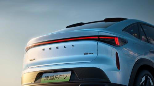 10 万买 1000km+ “ 爆款 ” 新车，也就这 2 款里选了！