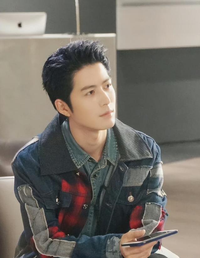 演员陈学冬：11部作品被下架，两年4次手术，今35岁生活无法自理