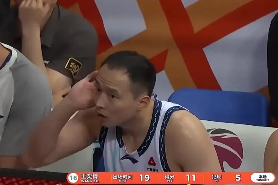 刘维伟：球场上大家都是相互尊重，我觉得今天有些人不太值得尊重