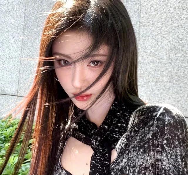 掀“古装美人”审美热议，她不愧被誉“四千年一遇美女”！