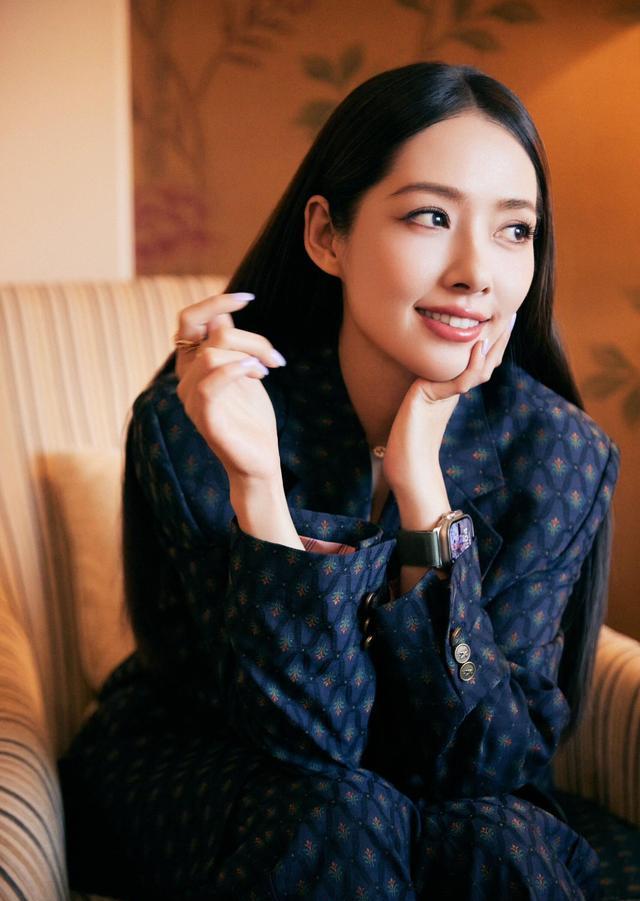 郭碧婷赢麻了！喜提438亿遗产，网友：比奚梦瑶，聪明多了