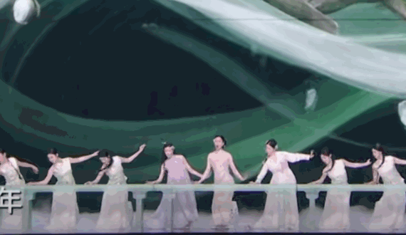 还没翻红就翻车了，这2位“浪姐”证明，有的女星不火是有原因的