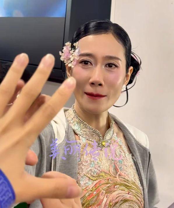 浪姐7最尴尬的姐姐，假唱、说话装嗲，网友：赶紧淘汰以后别来了