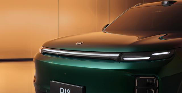 豪华旗舰SUV“价格屠夫”来袭！零跑D19，能否放下“屠刀”？