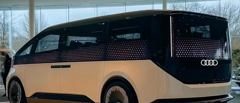 又一款豪华大空间 MPV！全新奥迪MPV曝光，4座布局配智能光幕