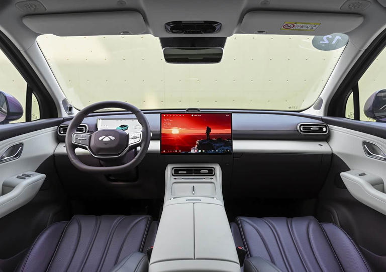 奇瑞插混中型SUV即将上市！预售不足14万起，配激光雷达+电磁悬架