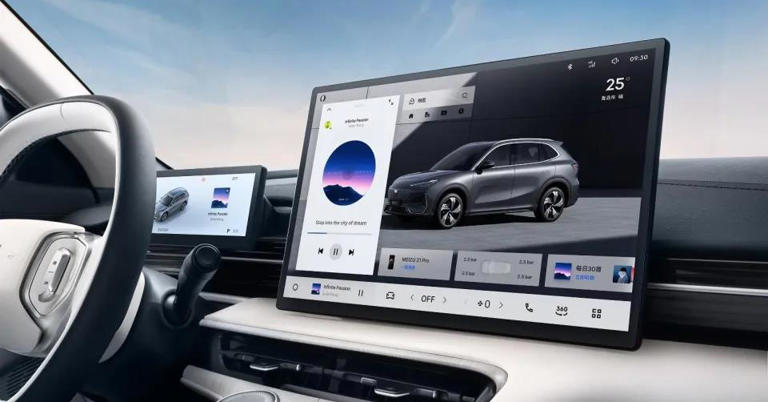 又一价格屠夫！从10.98万降到9万多，终身质保，剑指比亚迪元PLUS