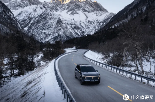 日产“大沙发”成精了？东风日产NX8这波反向操作，有点意思