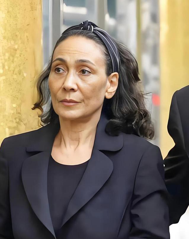 赌王原配一家曾风光无限，为何后来妻病子亡女儿争产反目?