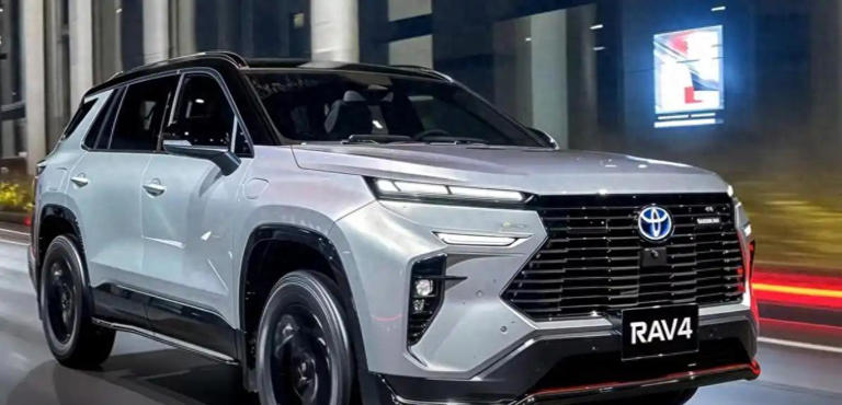 2026款丰田RAV4实车曝光，全系混动插混双动力，车机系统全面升级