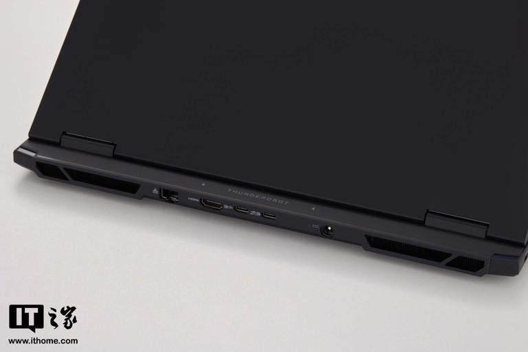 雷神ZERO Air 15游戏本体验：设计夯，性能狂，1.54kg和160W兼得