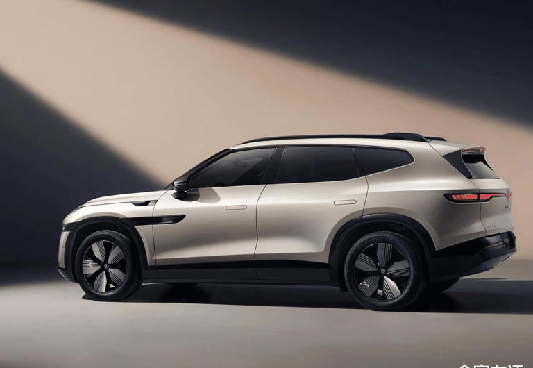 这才是最强大众！与众08配保时捷同款空悬，底盘稳得不像话