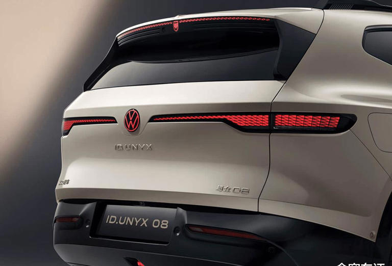 这才是最强大众！与众08配保时捷同款空悬，底盘稳得不像话