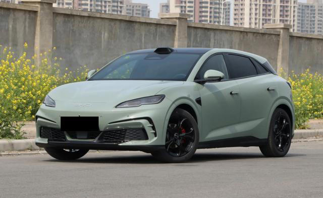 起售价仅12.89万元，标配云辇-C，26款海豹06GT上市