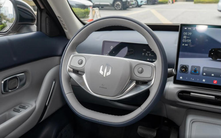 代步车也能不将就，8万级能给你激光雷达，零跑A10全方位解析！